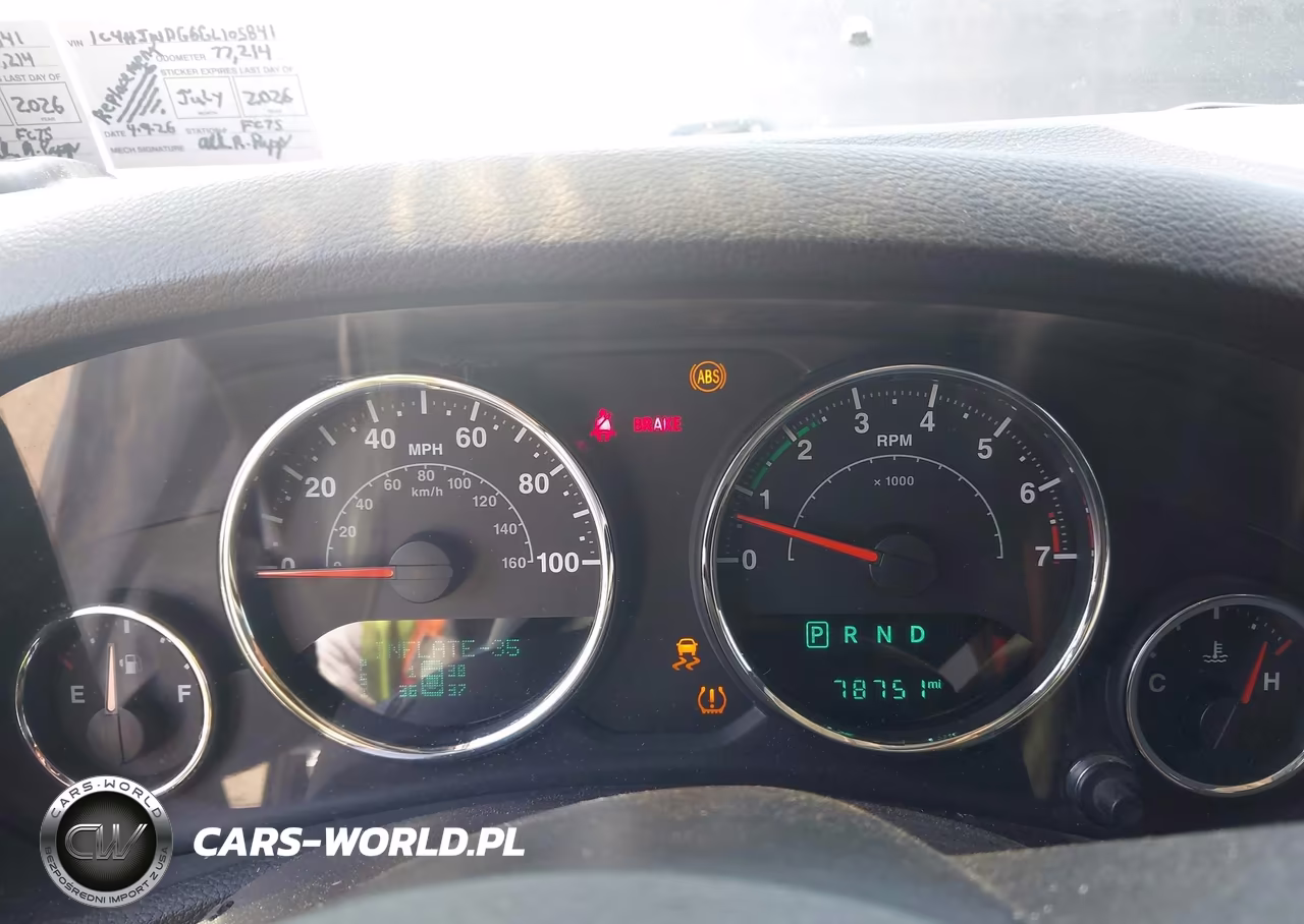 2016 Jeep Wrangler Unlimited Sport VIN:1C4HJWDG6GL105841 - 7