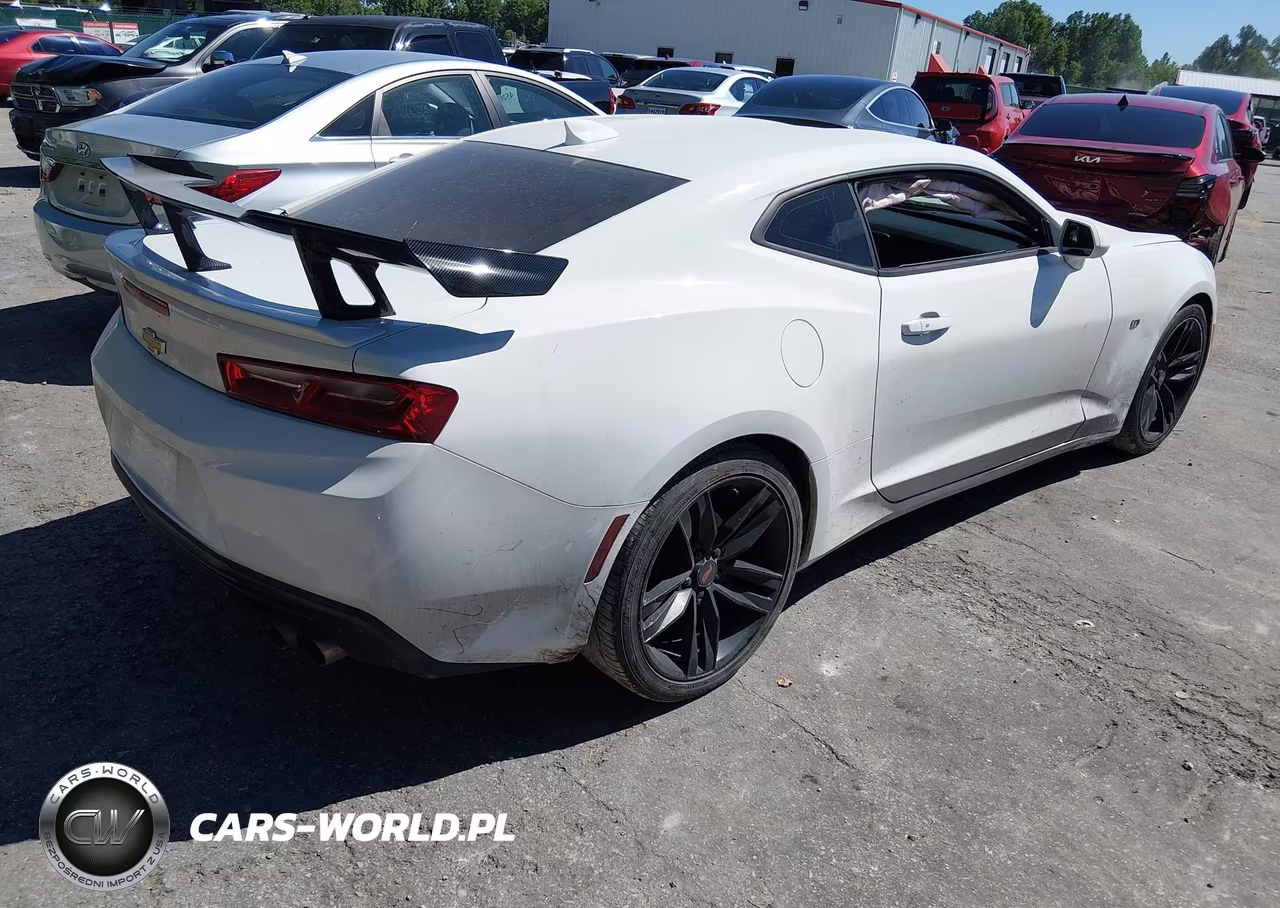 2017 Chevrolet Camaro 1Lt VIN:1G1FB1RSXH0106331 - 4