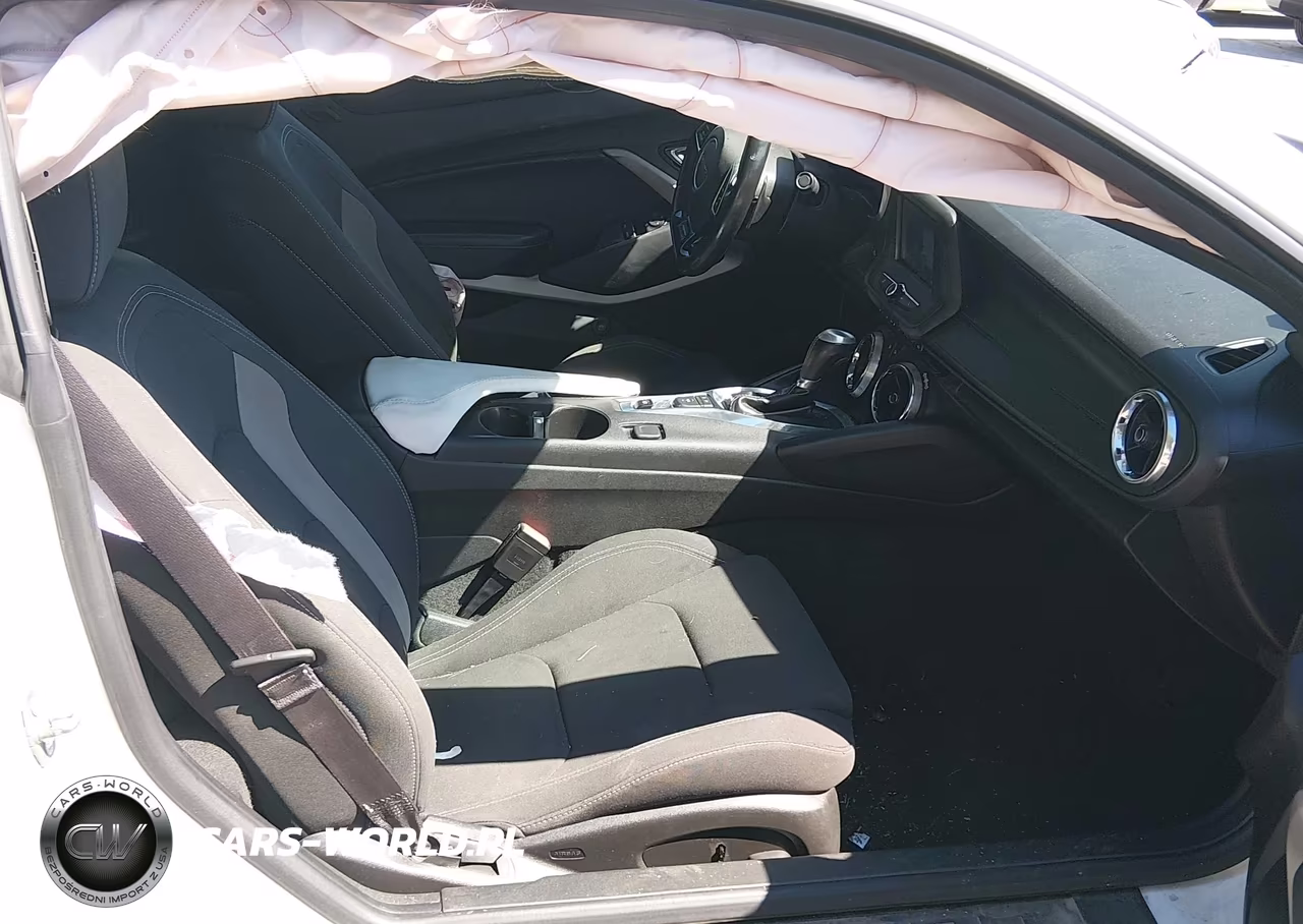 2017 Chevrolet Camaro 1Lt VIN:1G1FB1RSXH0106331 - 5