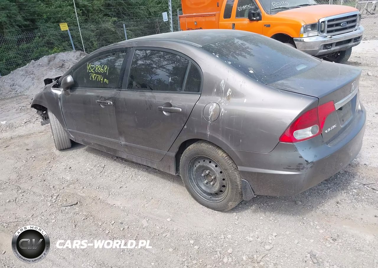 2010 Honda Civic Lx VIN:19XFA1F52AE018623 - 3