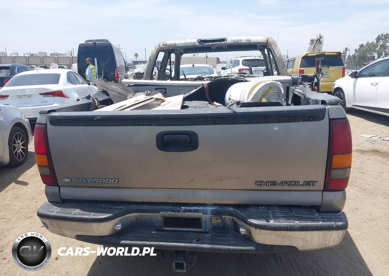 2001 Chevrolet Silverado 1500 Ls VIN:2GCEC19V511182124 - 15