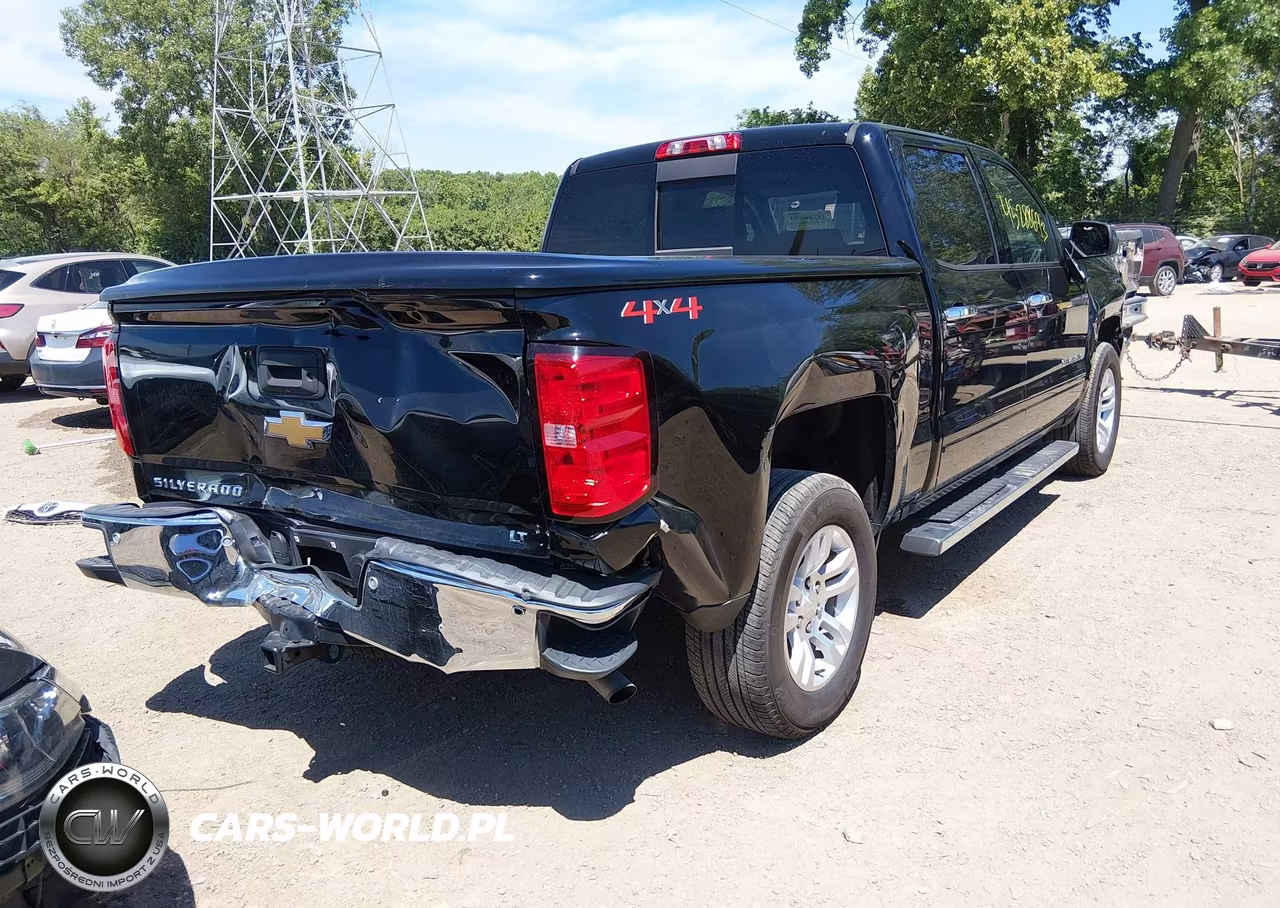 2018 Chevrolet Silverado 1500 1Lt VIN:3GCUKREC1JG616368 - 4
