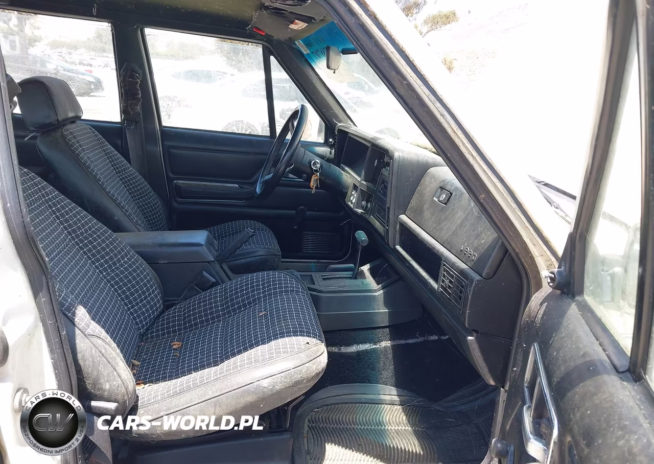 1987 Jeep Cherokee Pioneer VIN:1JCMR7820HT126891 - 5