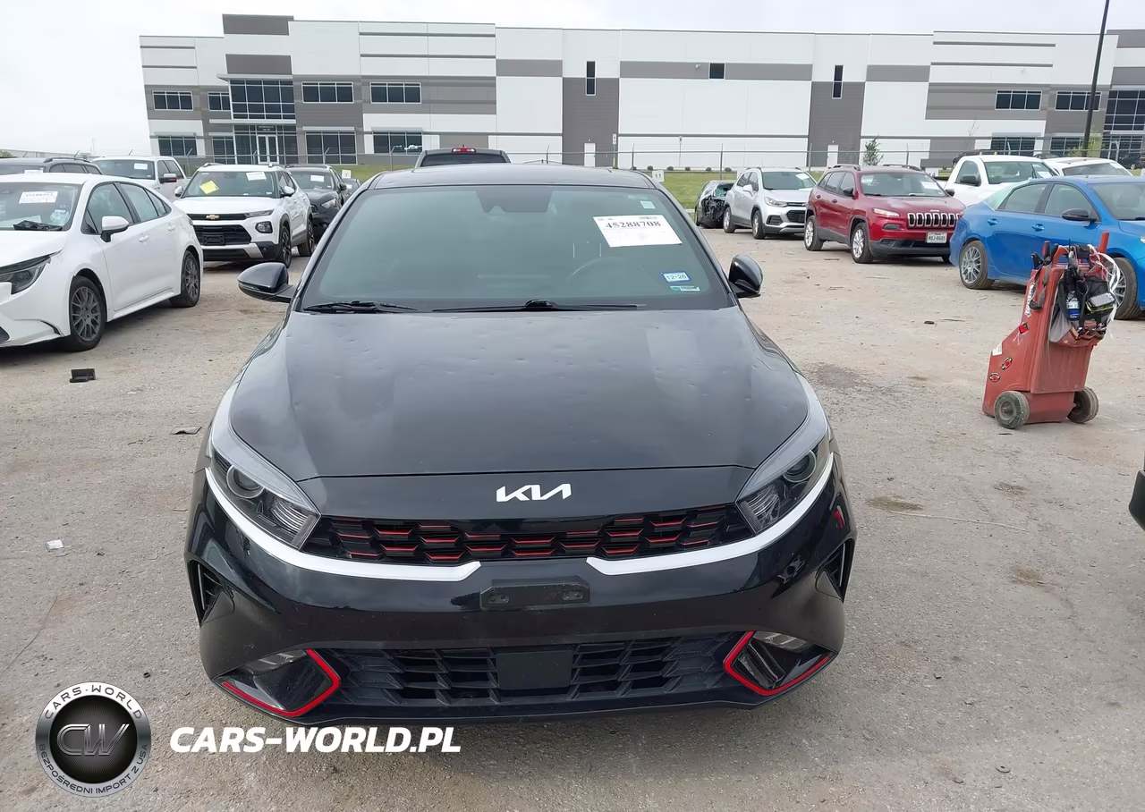 2023 Kia Forte Gt Line VIN:3KPF54AD3PE688744 - 12