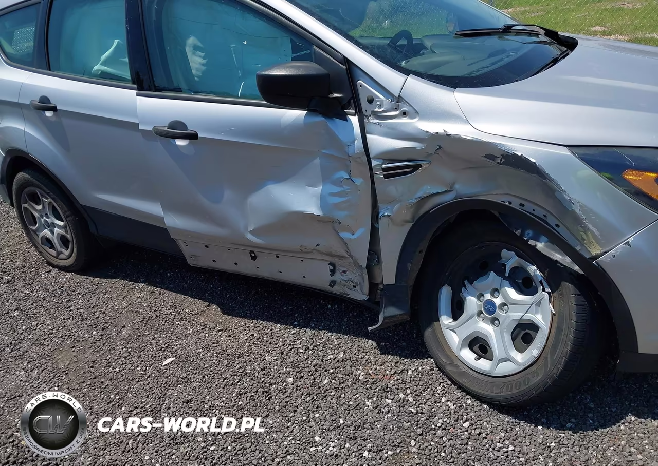 2019 Ford Escape S VIN:1FMCU0F73KUB32117 - 6