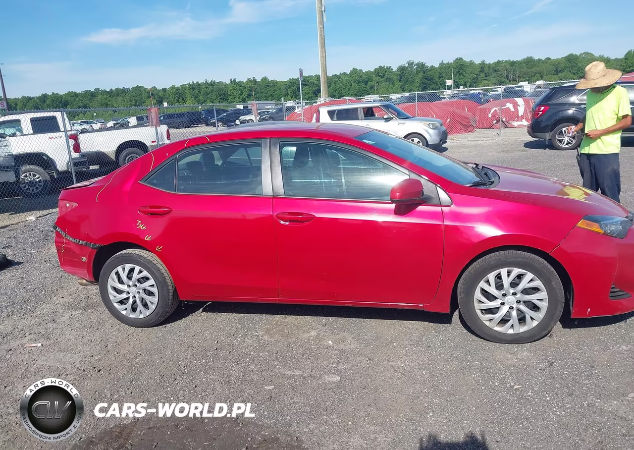 2019 Toyota Corolla Le VIN:2T1BURHE1KC194287 - 13