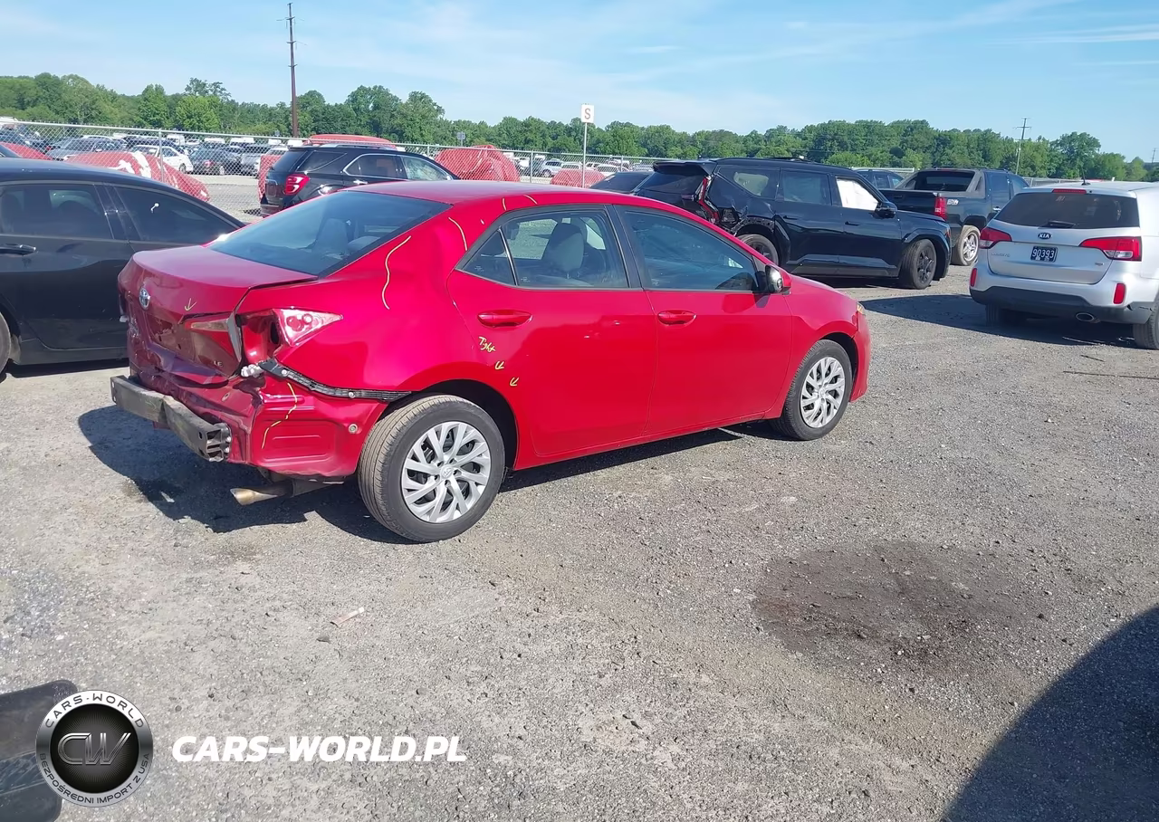 2019 Toyota Corolla Le VIN:2T1BURHE1KC194287 - 4