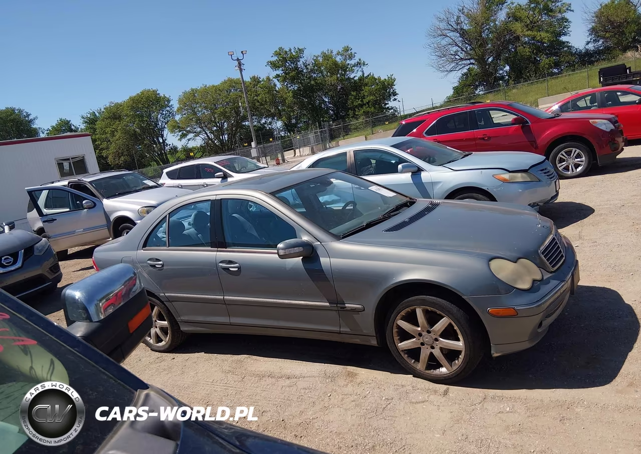 2004 Mercedes-Benz C Class VIN:WDBRF40J84A558988 - 13