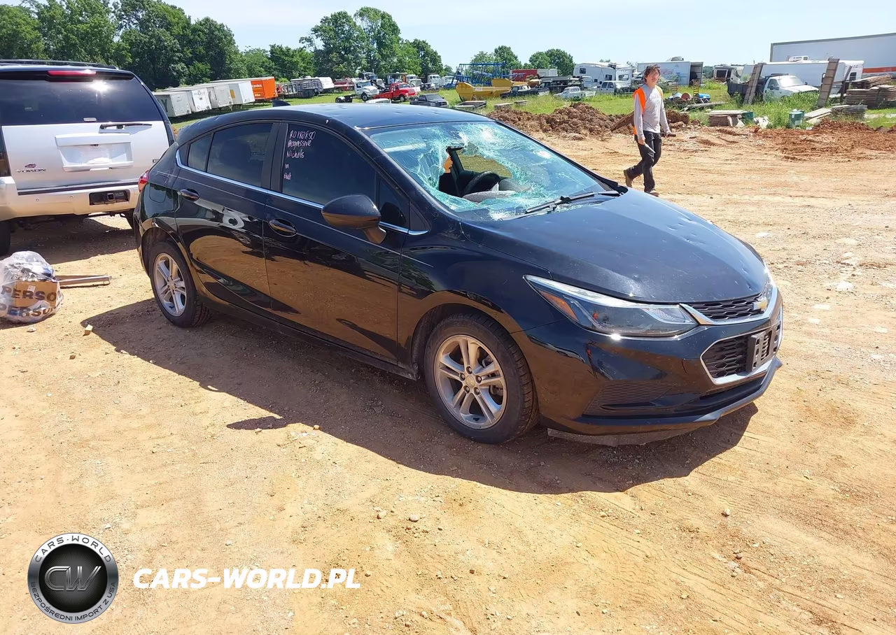 2018 Chevrolet Cruze Lt Auto – zdjęcie 1 z 18