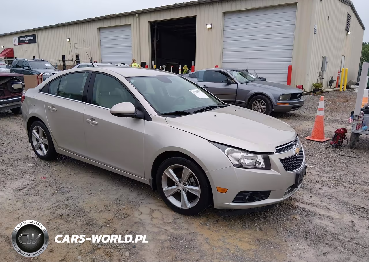 2013 Chevrolet Cruze 2Lt Auto – zdjęcie 1 z 11