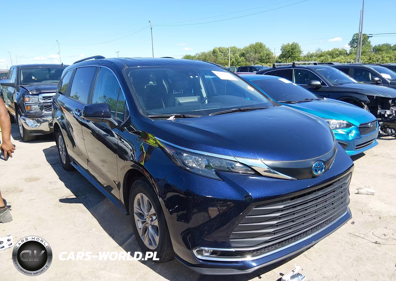 2024 Toyota Sienna Xle – zdjęcie 1 z 16