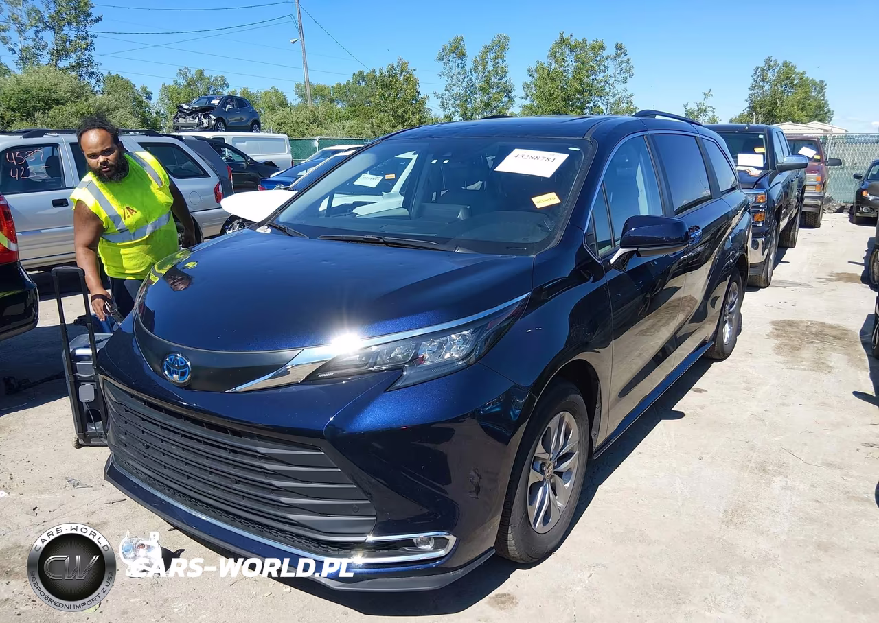 2024 Toyota Sienna Xle VIN:5TDYSKFC4RS143022 - 2
