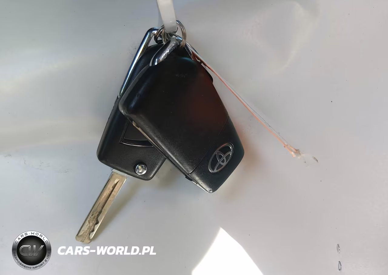 2017 Toyota Corolla Im VIN:JTNKARJE0HJ534430 - 11