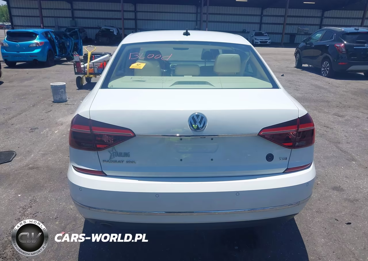 2018 Volkswagen Passat 2.0T Sel Premium VIN:1VWCA7A36JC034369 - 16