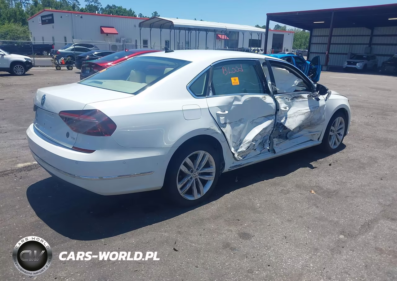 2018 Volkswagen Passat 2.0T Sel Premium VIN:1VWCA7A36JC034369 - 4