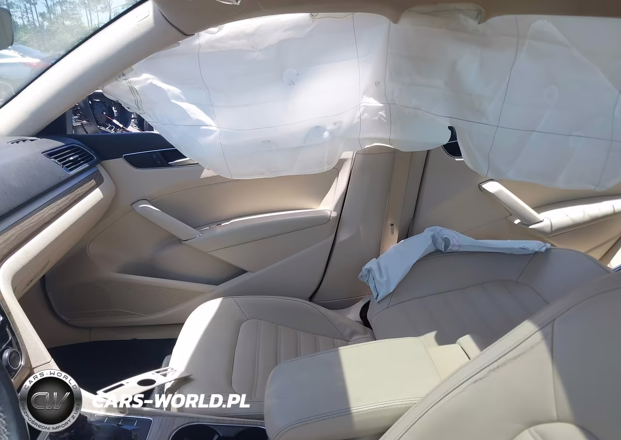 2018 Volkswagen Passat 2.0T Sel Premium VIN:1VWCA7A36JC034369 - 5
