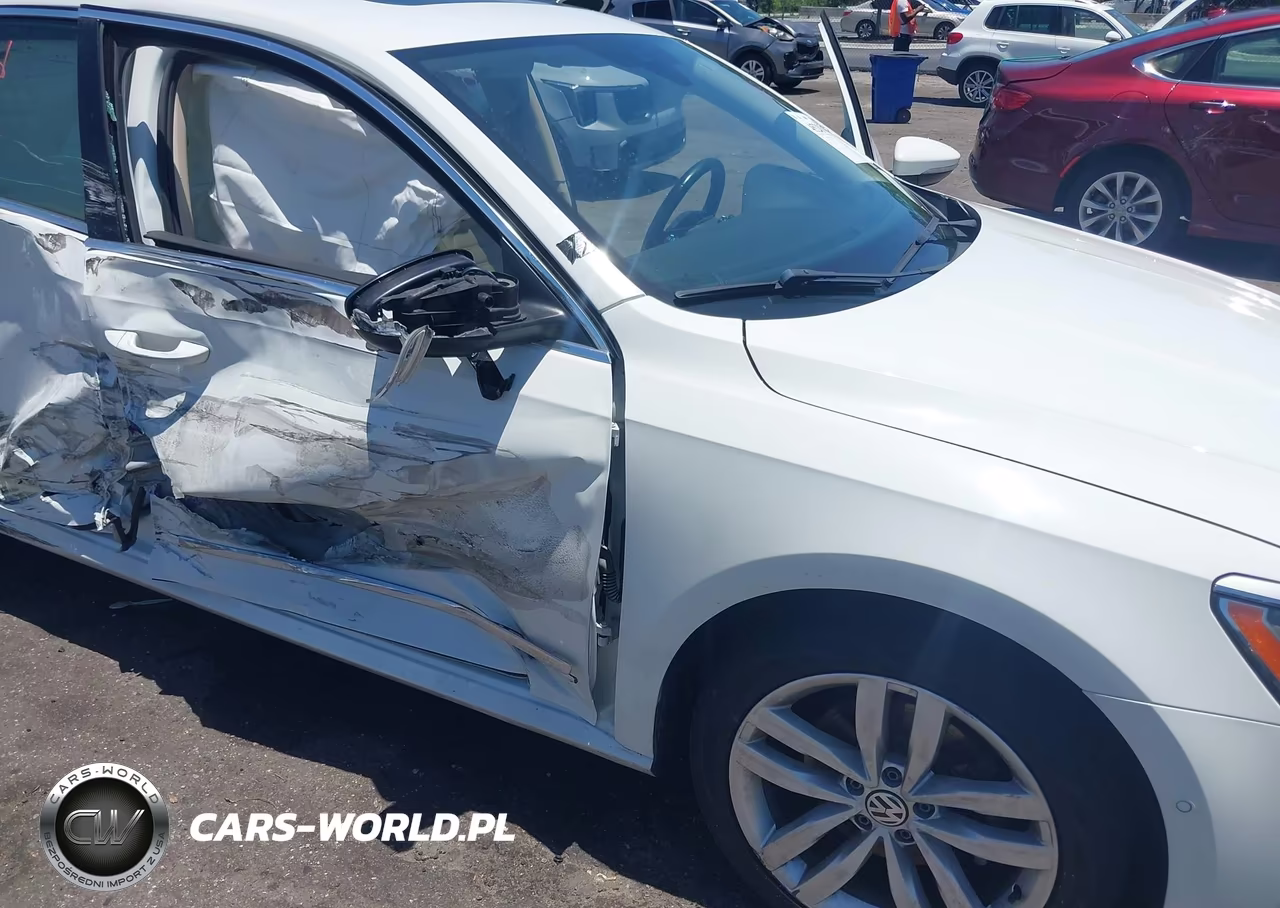 2018 Volkswagen Passat 2.0T Sel Premium VIN:1VWCA7A36JC034369 - 6