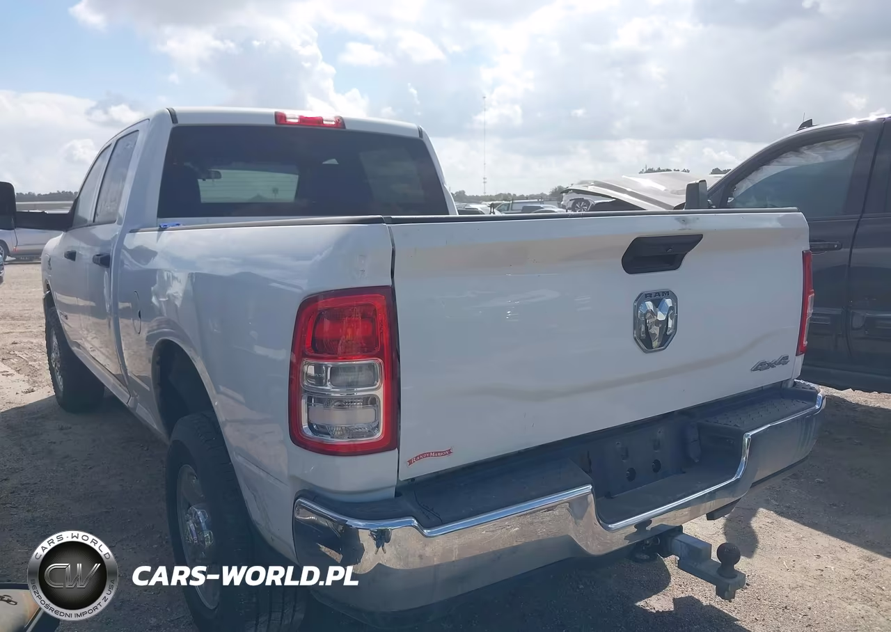 2022 Ram 2500 VIN:3C6UR5CL4NG130562 - 3