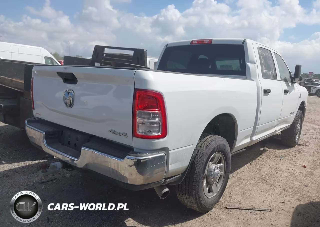 2022 Ram 2500 VIN:3C6UR5CL4NG130562 - 4