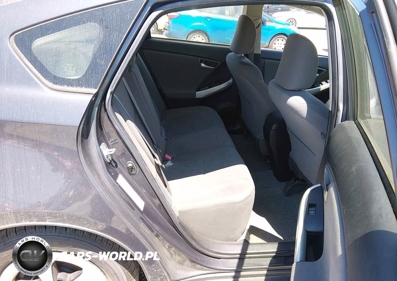 2014 Toyota Prius Two VIN:JTDKN3DU1E1773747 - 8