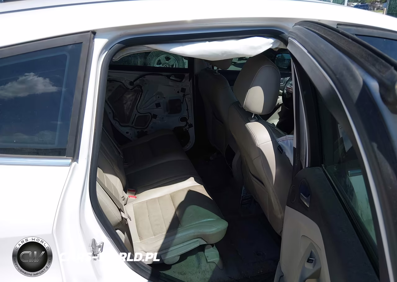 2014 Ford C-Max Hybrid Sel VIN:1FADP5BU0EL518535 - 8