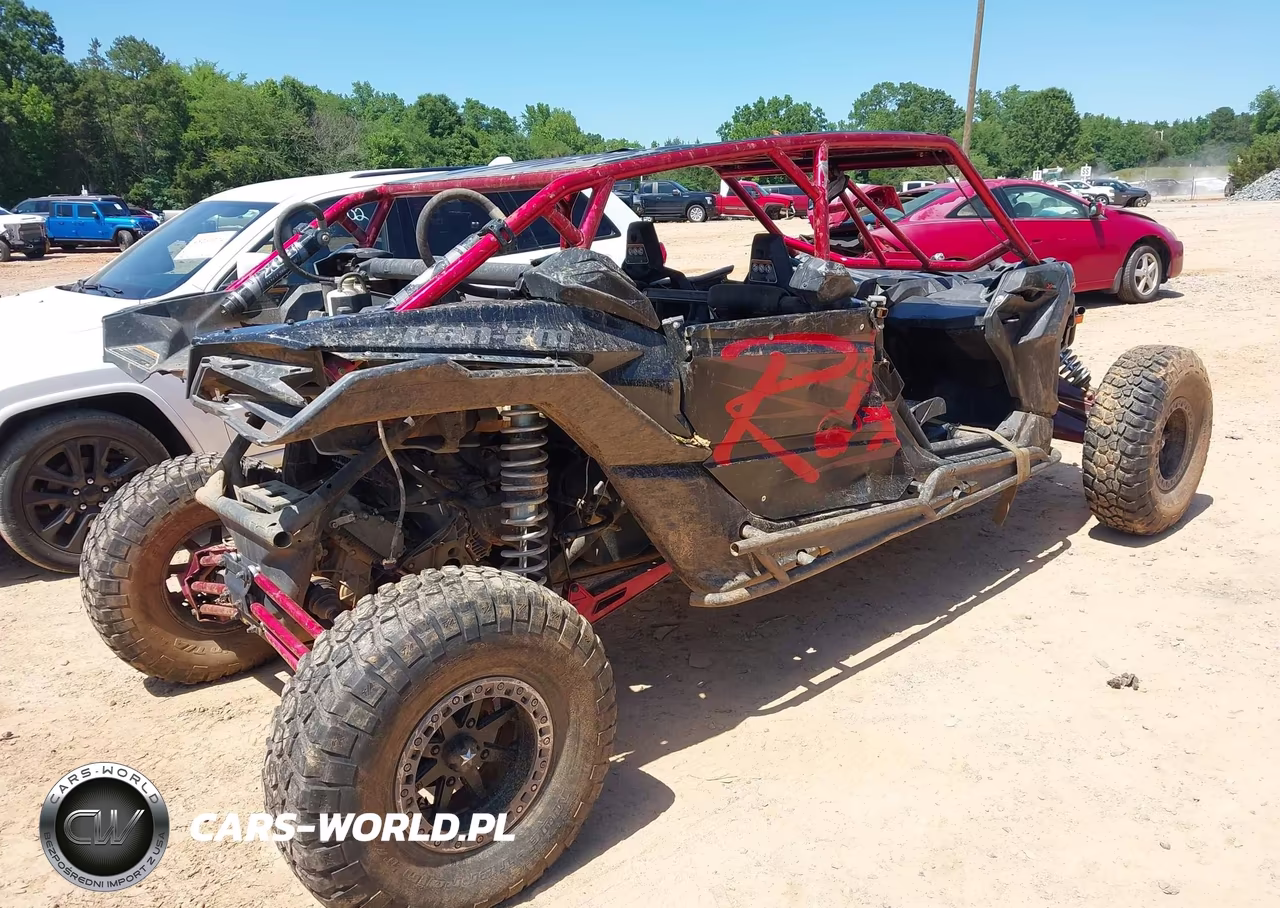 2017 Can-Am Maverick X3 Max X Rs Turbo R VIN:3JBVNAW27HK000266 - 4