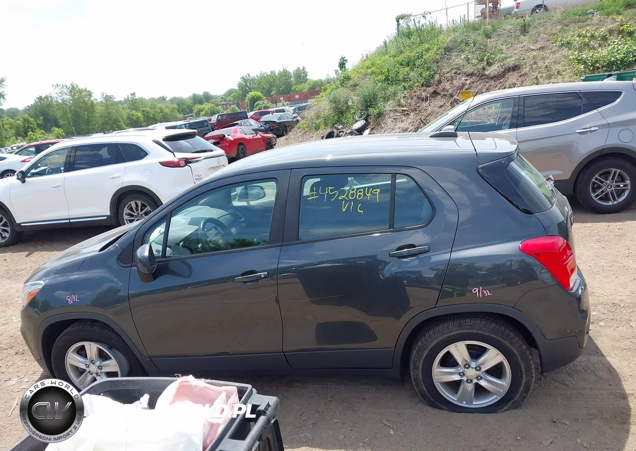 2019 Chevrolet Trax Ls VIN:3GNCJKSB5KL328287 - 14