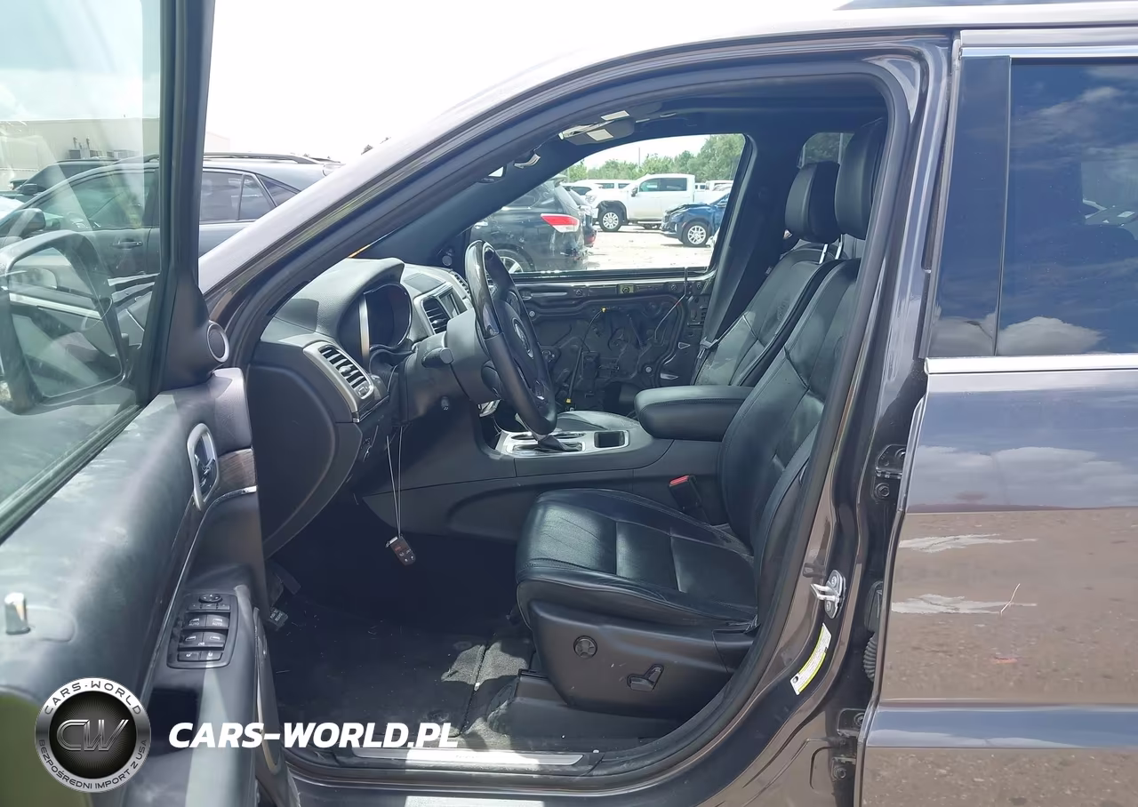2018 Jeep Grand Cherokee Overland 4X2 VIN:1C4RJECG7JC480709 - 5