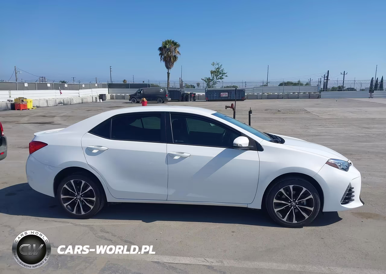 2017 Toyota Corolla Se VIN:5YFBURHE0HP722586 - 13