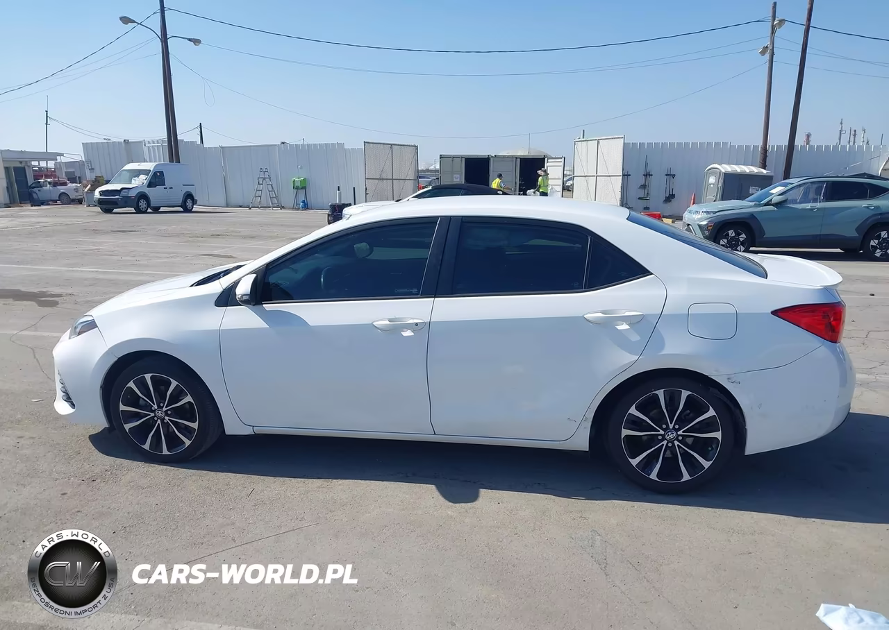 2017 Toyota Corolla Se VIN:5YFBURHE0HP722586 - 14