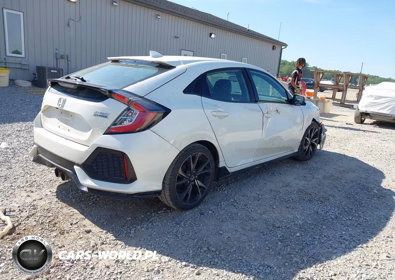 2017 Honda Civic Sport Touring VIN:SHHFK7H97HU232994 - 4