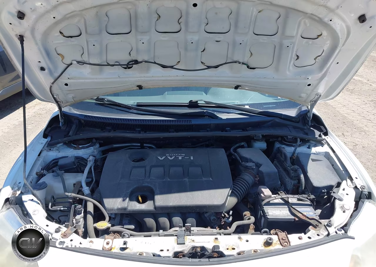 2010 Toyota Corolla Le VIN:JTDBU4EEXAJ063644 - 10