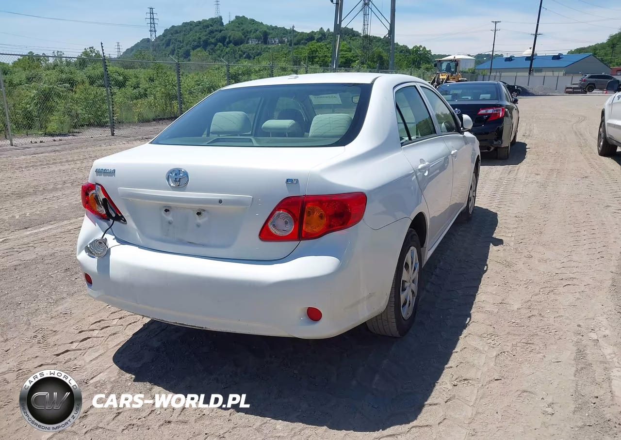 2010 Toyota Corolla Le VIN:JTDBU4EEXAJ063644 - 4