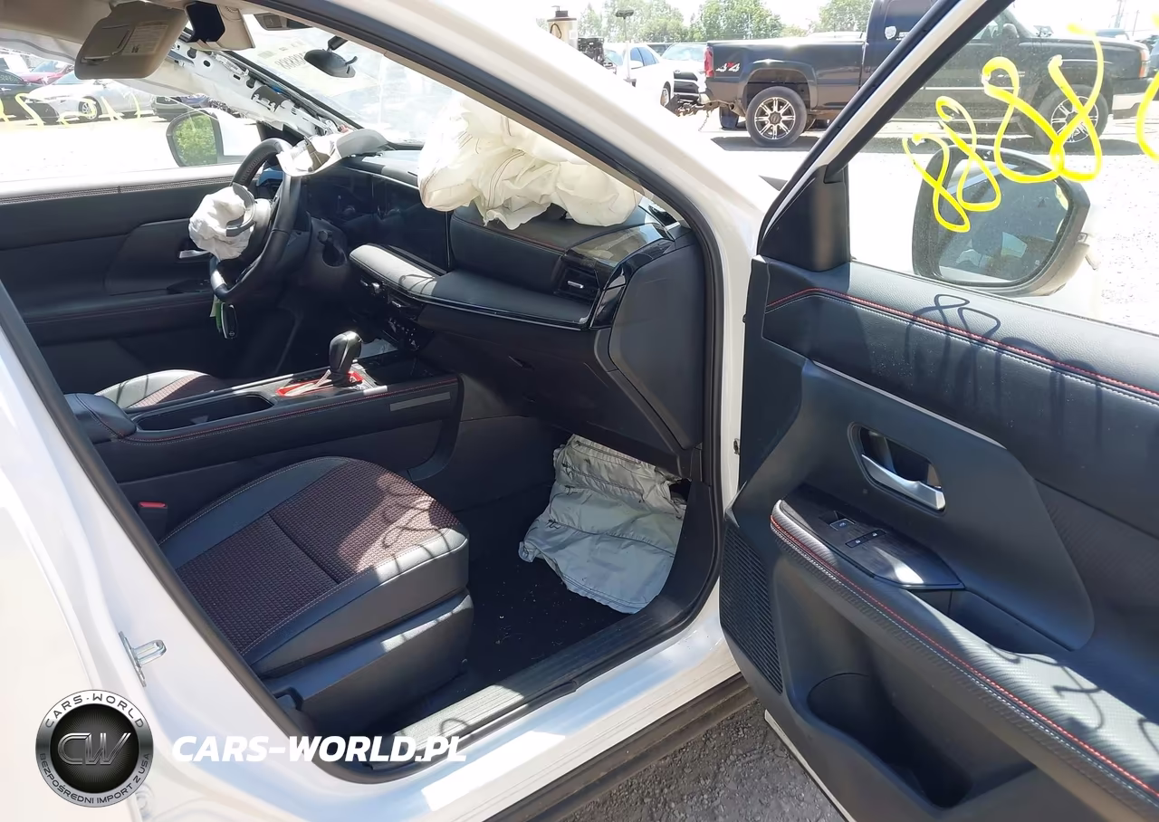 2025 Nissan Kicks Sr Fwd VIN:3N8AP6DA8SL327388 - 5