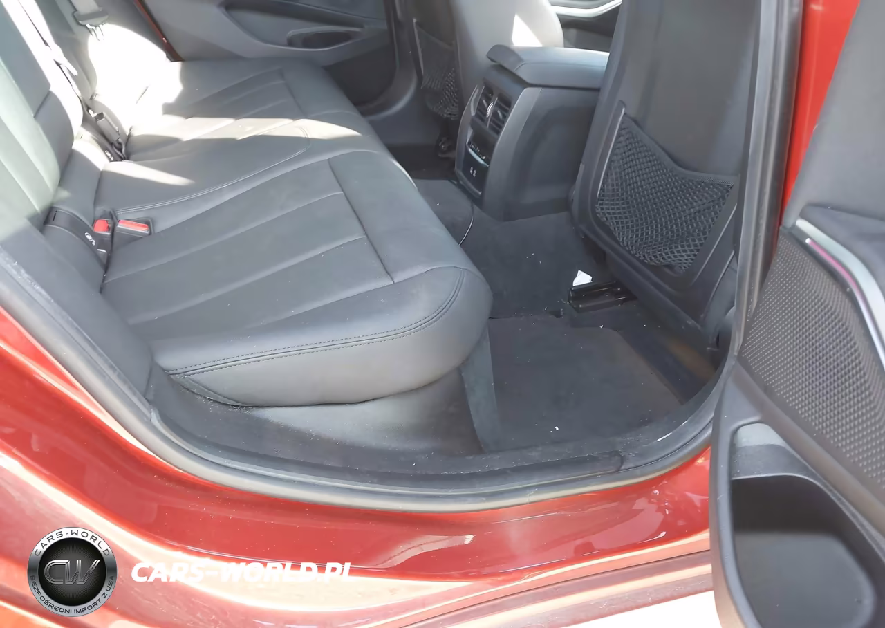 2021 BMW 330I VIN:3MW5R1J01M8B56993 - 8