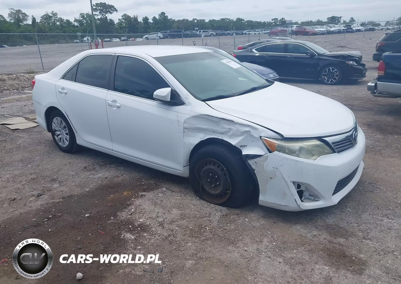 2012 Toyota Camry L – zdjęcie 1 z 16