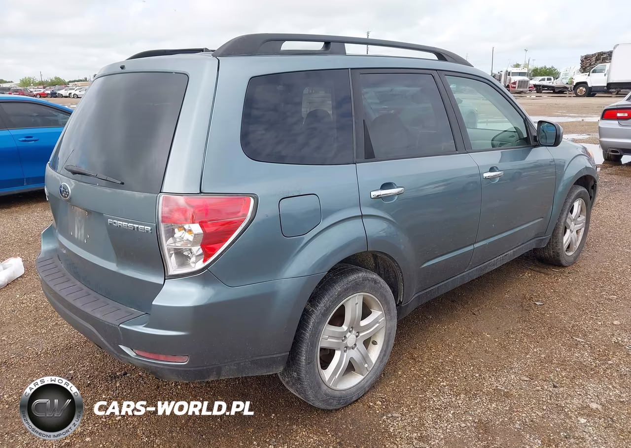 2010 Subaru Forester 2.5X Premium VIN:JF2SH6CC0AH743613 - 4