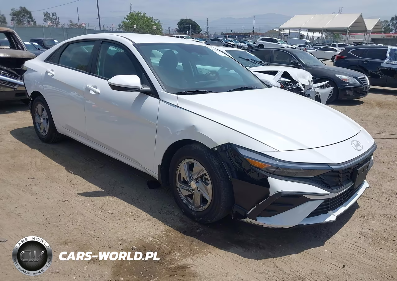 2025 Hyundai Elantra Se – zdjęcie 1 z 19