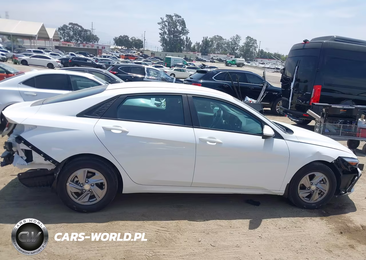 2025 Hyundai Elantra Se VIN:KMHLL4DG9SU932837 - 14
