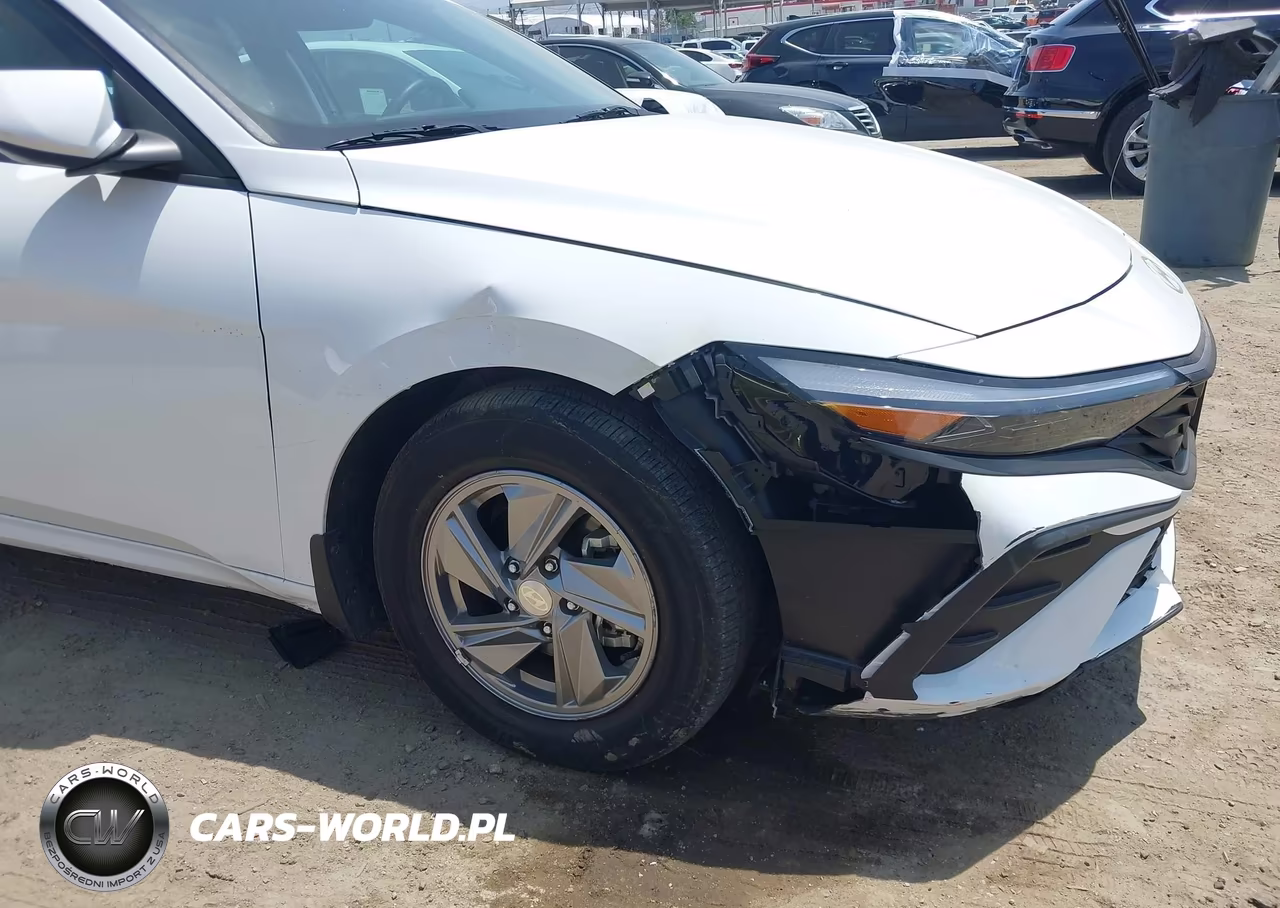 2025 Hyundai Elantra Se VIN:KMHLL4DG9SU932837 - 18