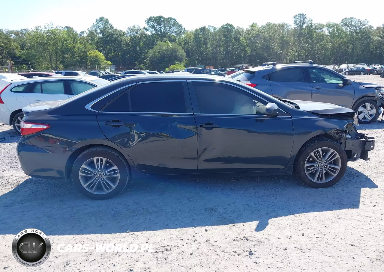 2016 Toyota Camry Se VIN:4T1BF1FK7GU558951 - 14