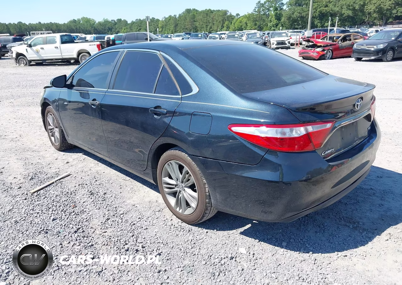2016 Toyota Camry Se VIN:4T1BF1FK7GU558951 - 3