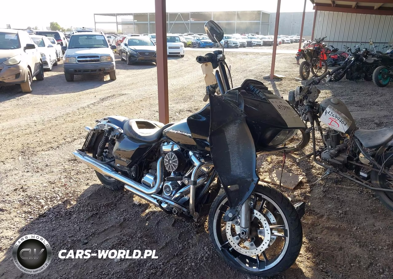 2017 Harley-Davidson Fltrxs Road Glide Special – zdjęcie 1 z 12