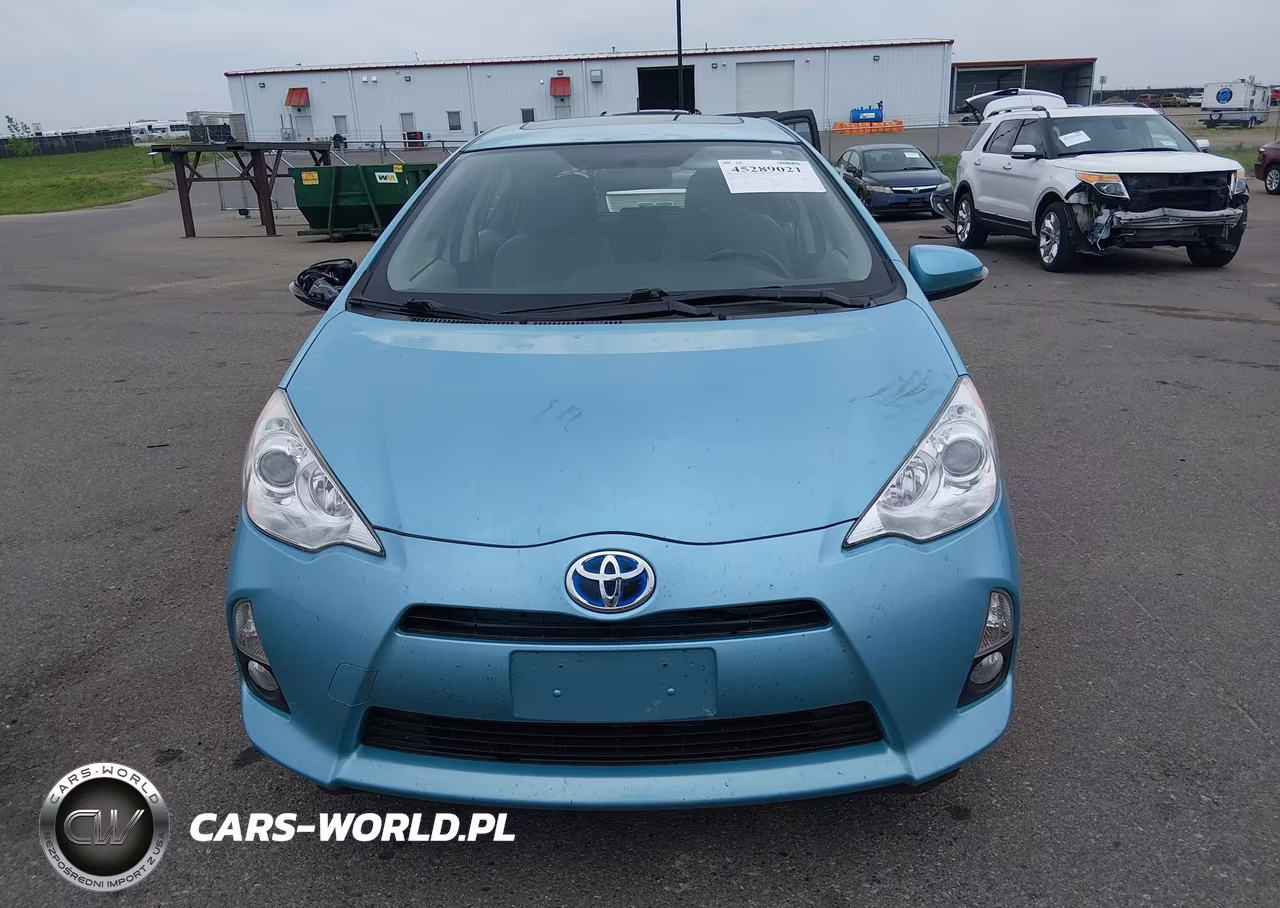 2013 Toyota Prius C Four VIN:JTDKDTB35D1052505 - 13