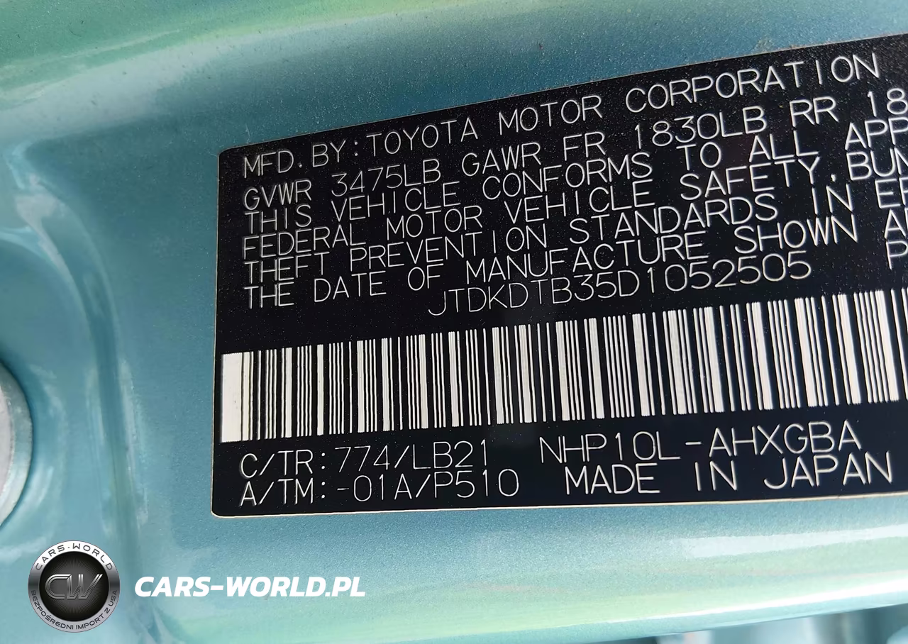 2013 Toyota Prius C Four VIN:JTDKDTB35D1052505 - 9
