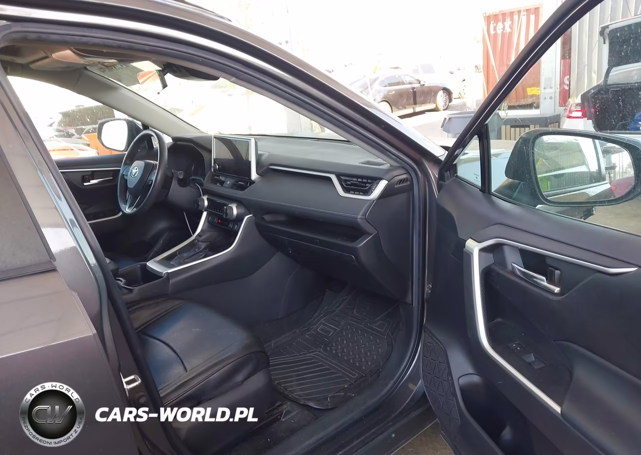 2023 Toyota Rav4 Xle VIN:2T3W1RFVXPW247806 - 5