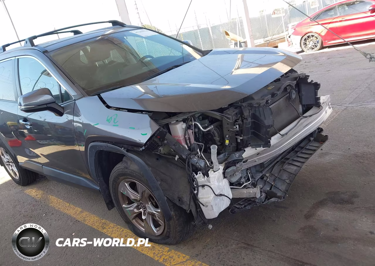 2023 Toyota Rav4 Xle VIN:2T3W1RFVXPW247806 - 6