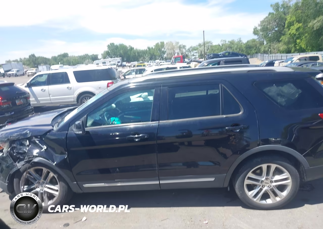 2017 Ford Explorer Xlt VIN:1FM5K7D87HGA69730 - 14