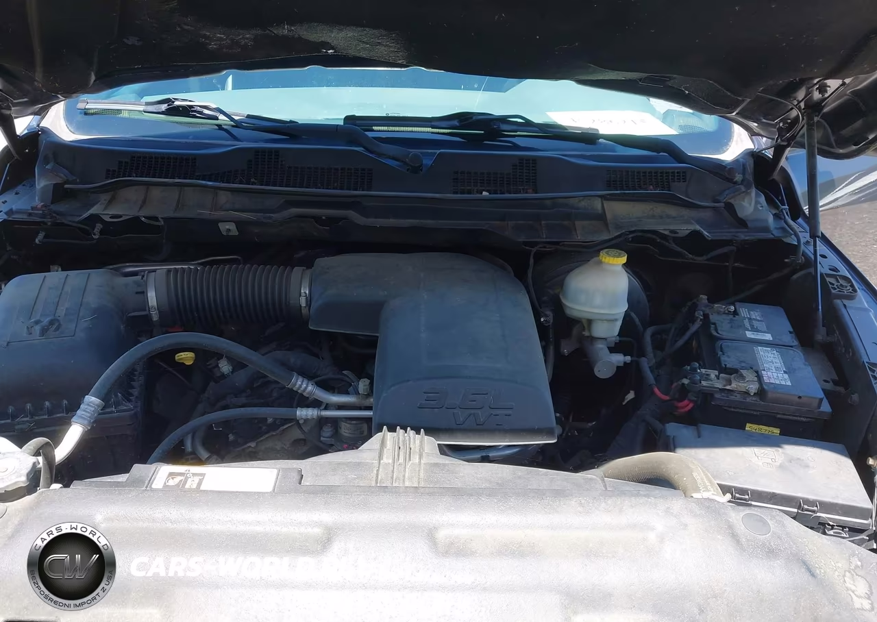 2016 Ram 1500 Tradesman VIN:1C6RR7FG4GS325928 - 10