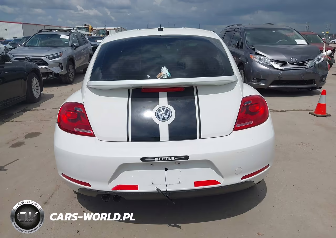 2013 Volkswagen Beetle 2.5L Entry VIN:3VWFP7AT0DM627661 - 16